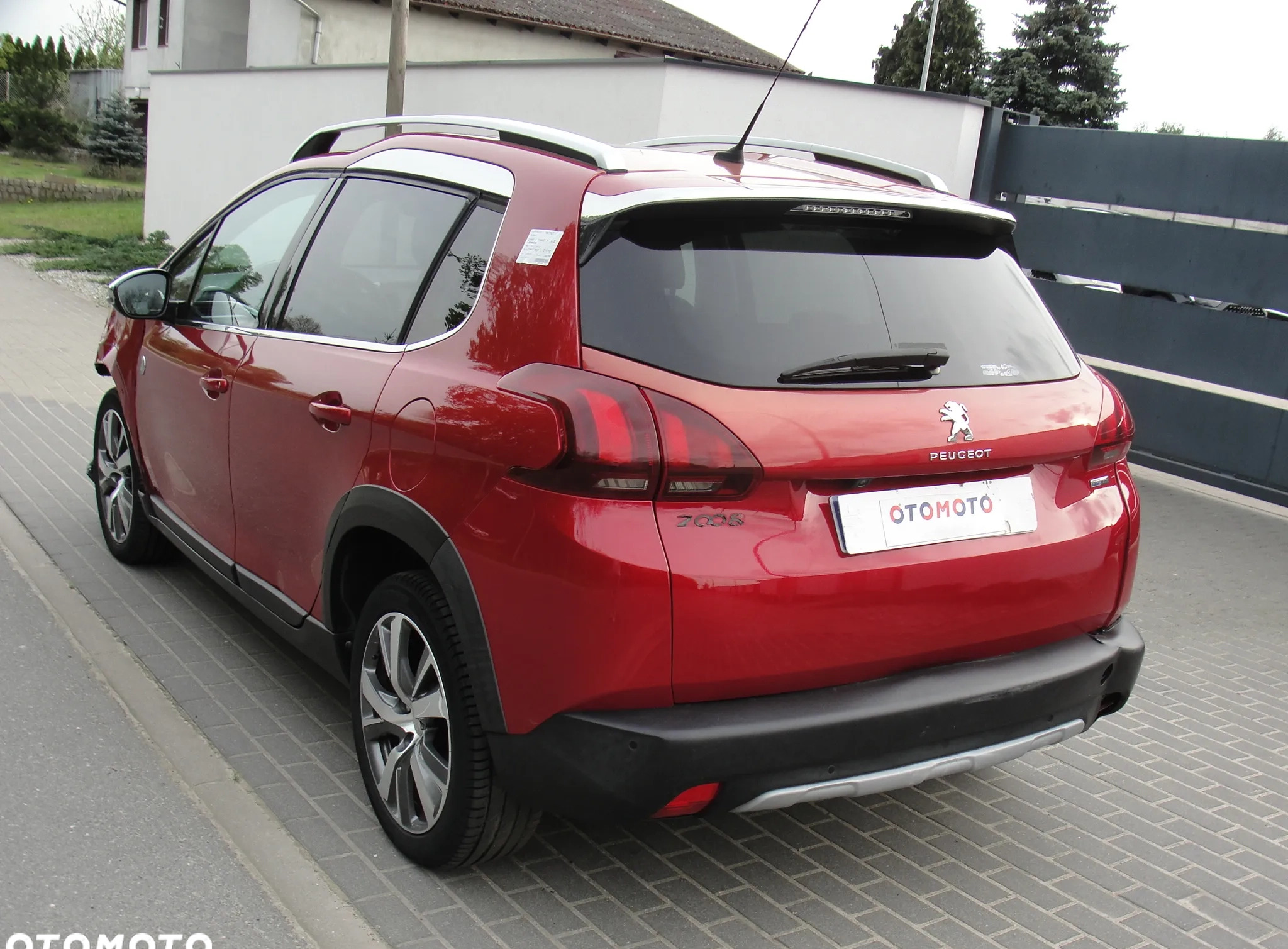 Peugeot 2008 cena 24800 przebieg: 51000, rok produkcji 2016 z Dobrzyca małe 232